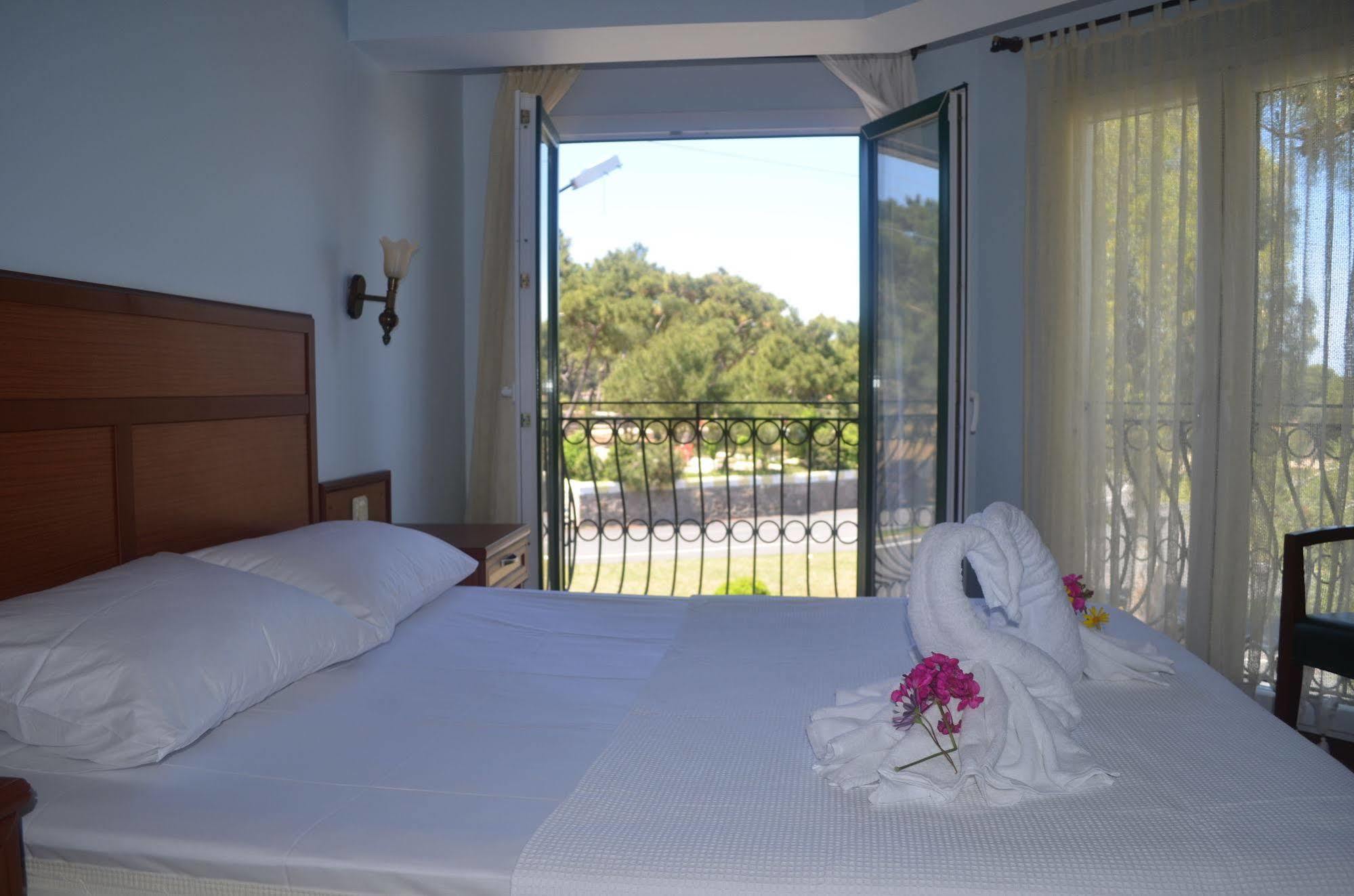 Silva Hotel Ayvalı Exteriör bild