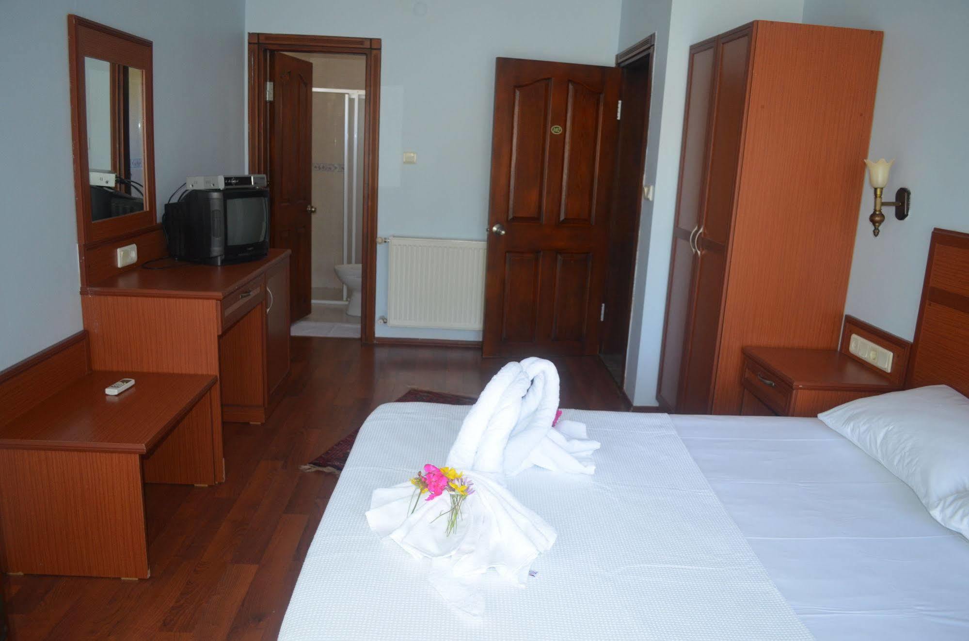 Silva Hotel Ayvalı Exteriör bild
